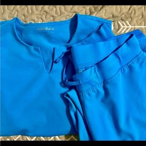 Mandala scrub set 
Size extra large Color Turquoise